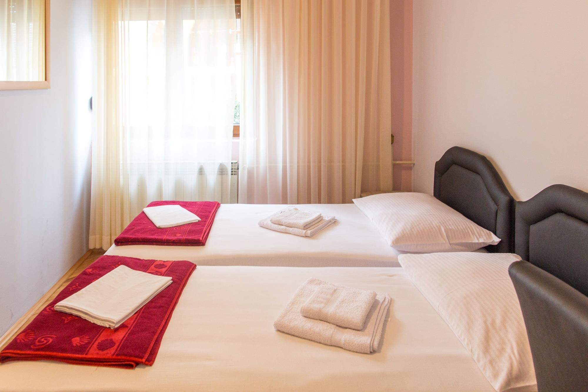 Guesthouse Blue Coast Budva Exterior photo