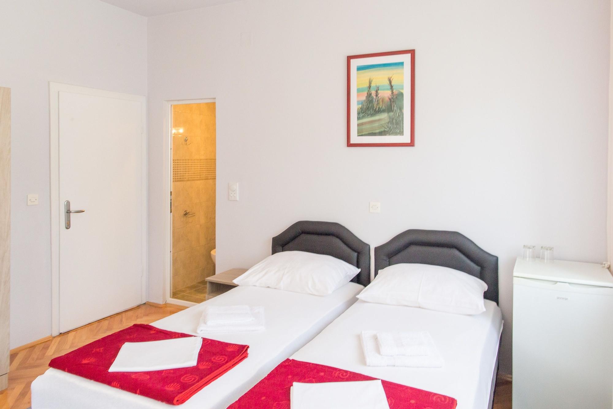 Guesthouse Blue Coast Budva Exterior photo