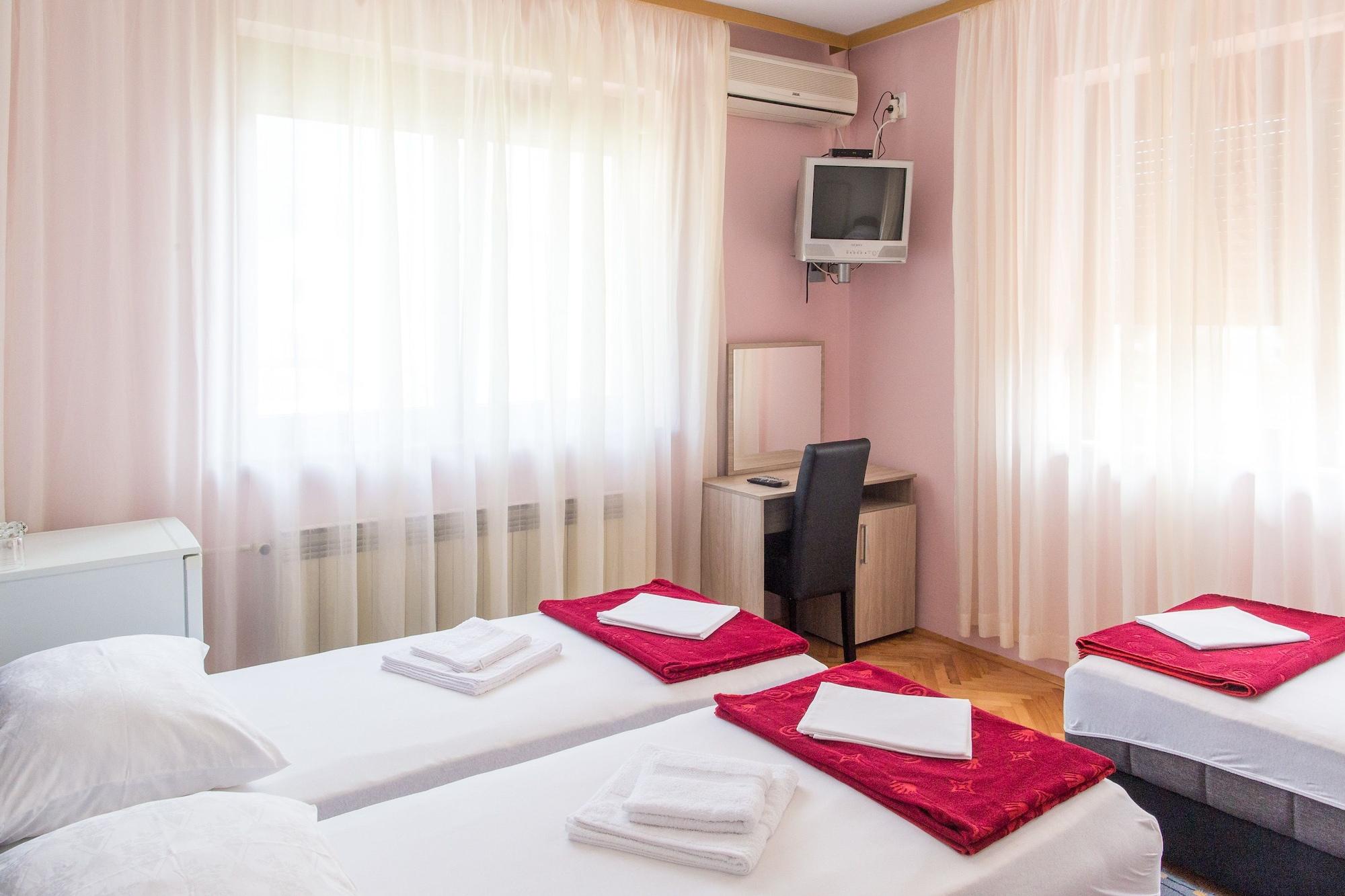 Guesthouse Blue Coast Budva Exterior photo