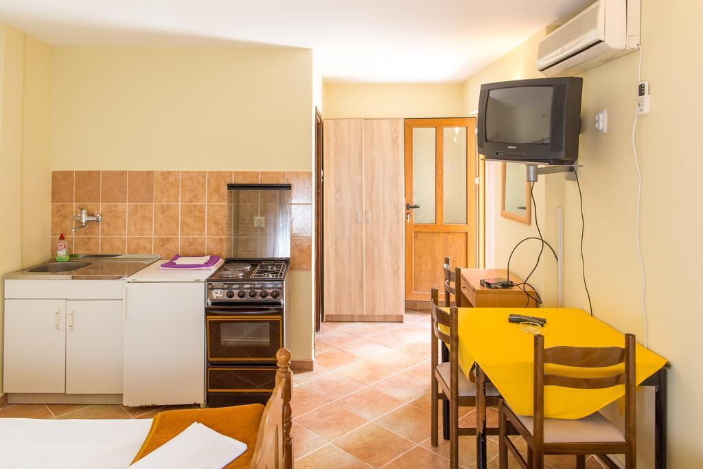 Guesthouse Blue Coast Budva Exterior photo